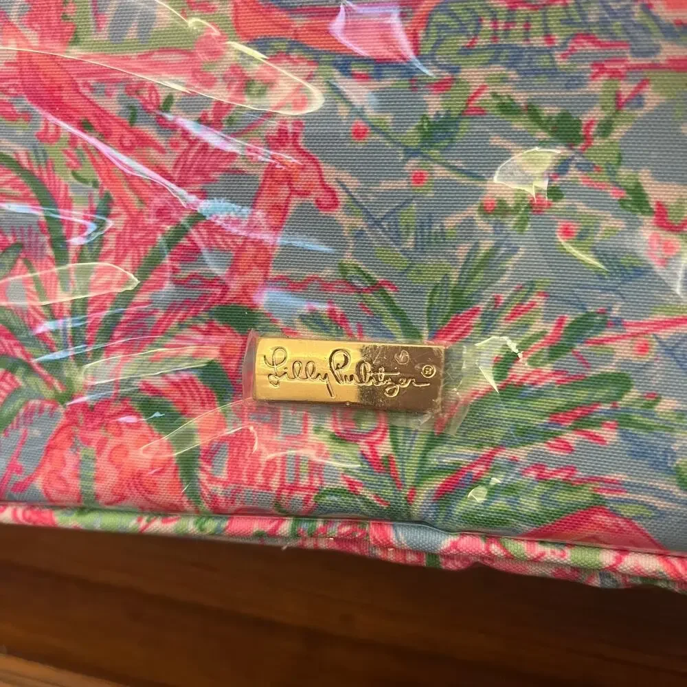 Lilly Pulitzer Cosmetic Case Travel Make up Bag NWOT's Pink Floral
